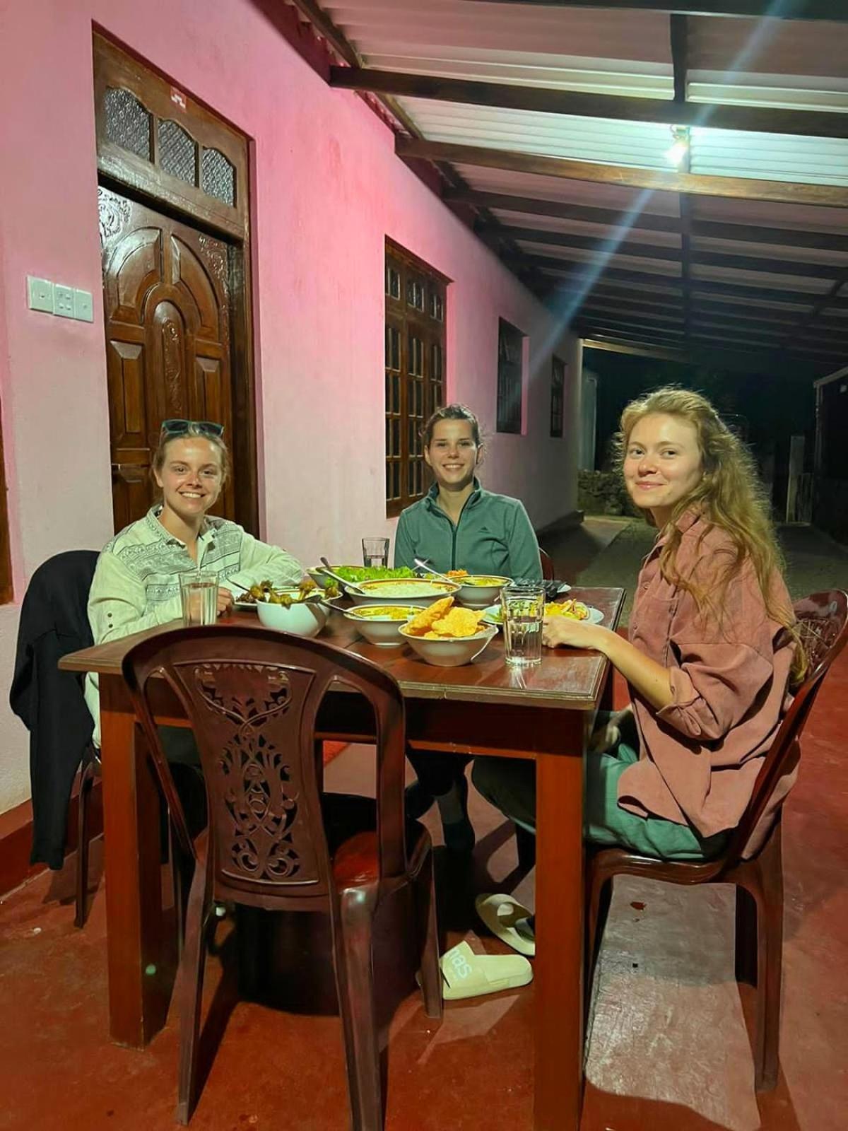Nine Arch Homestay 埃拉 外观 照片